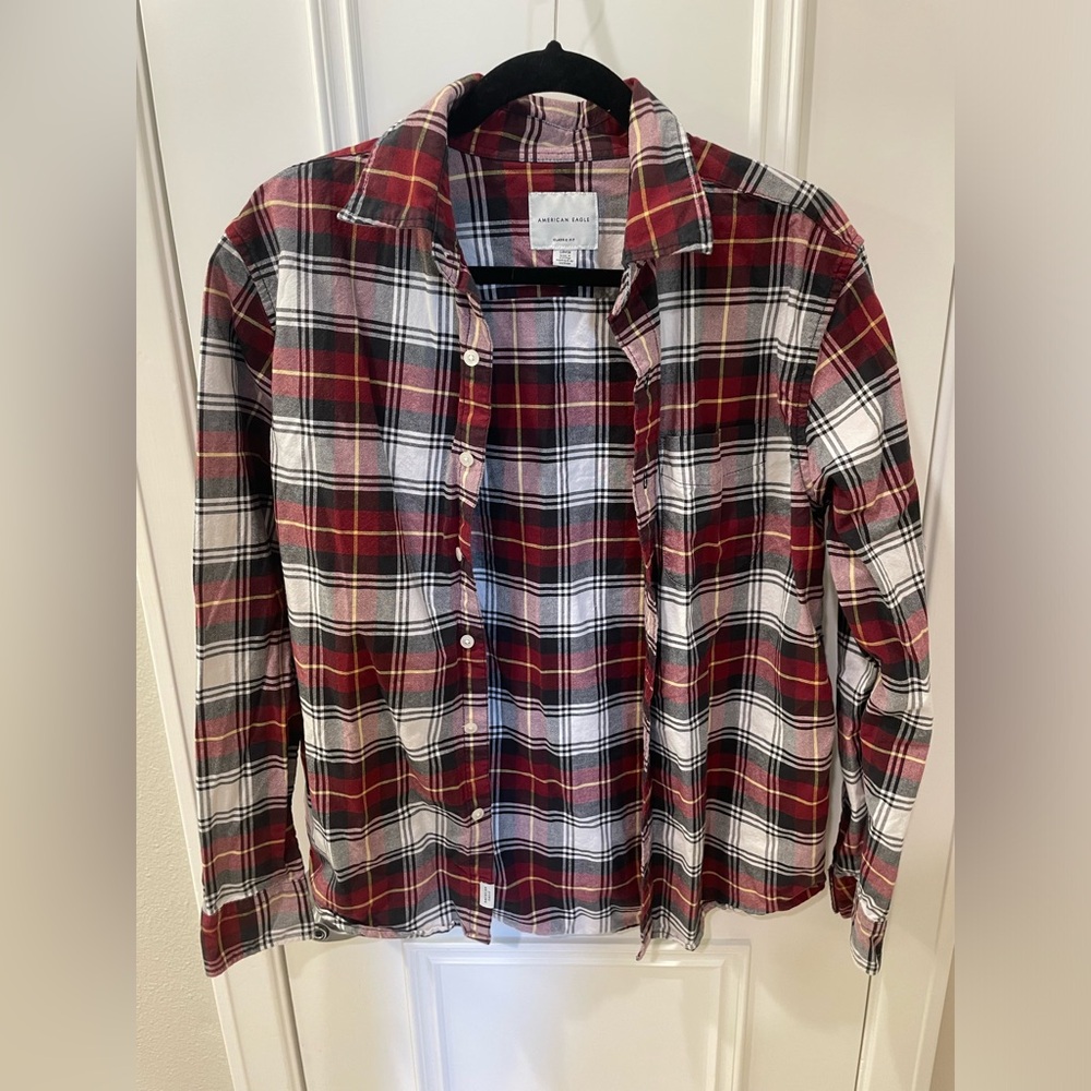 Flannel shirt. American Eagle. Men’s small. Perfect condition. Red, black, white